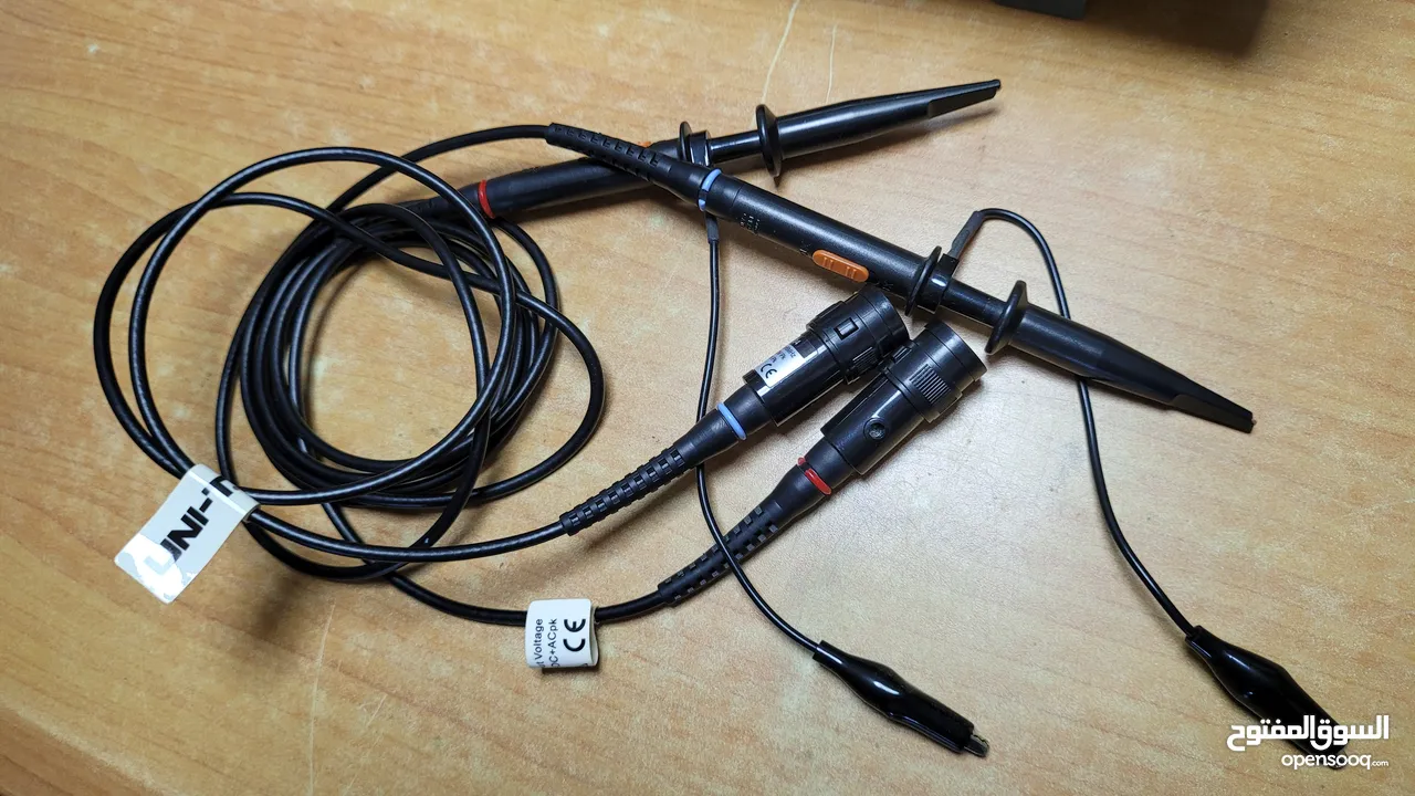 UNI-T Oscilloscope 2 channel 100MHz