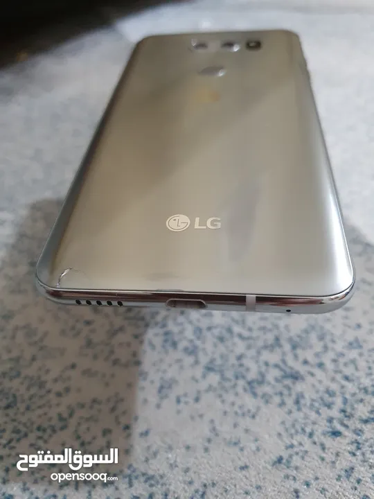 LG V30 شرق اوسط  شريحتين  64 على 4