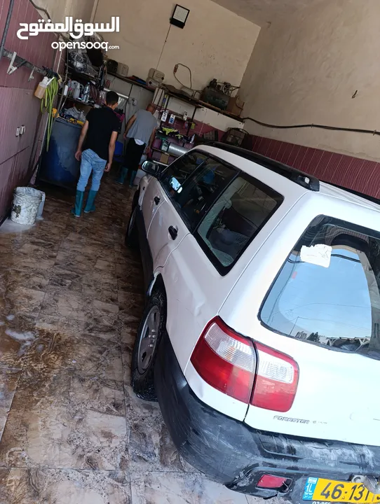 جيب سوبارو موديل 2000