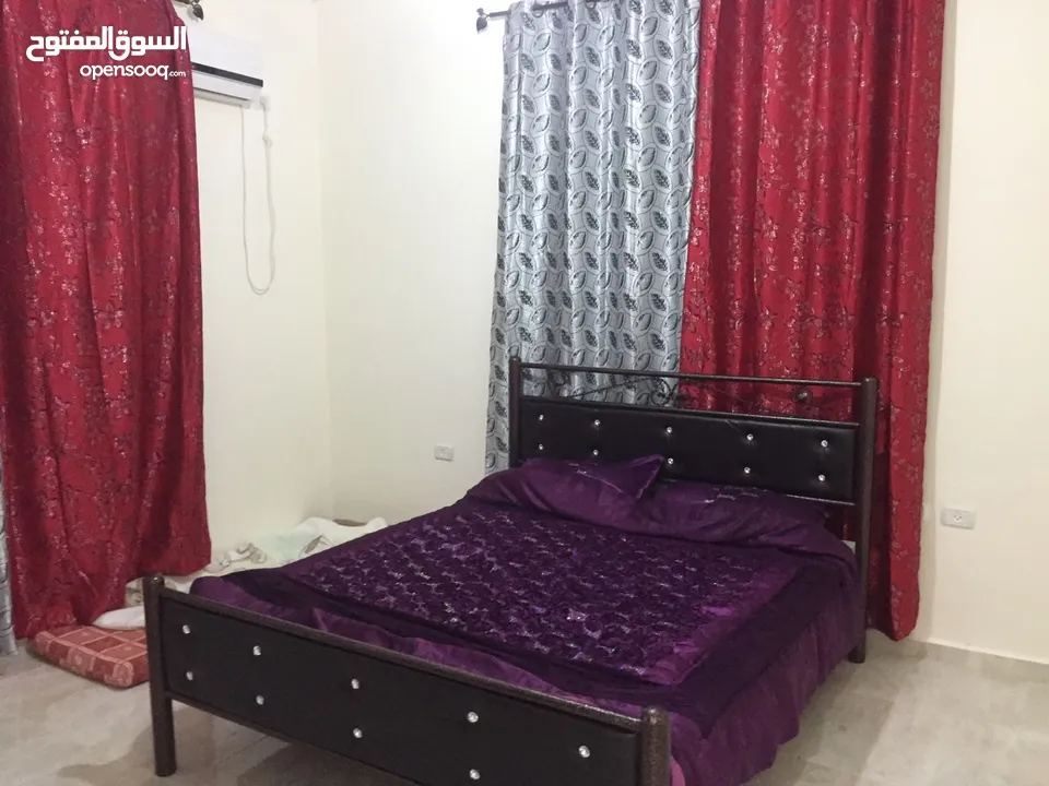 فيلا للبيع بالقرب بشارع الباباي