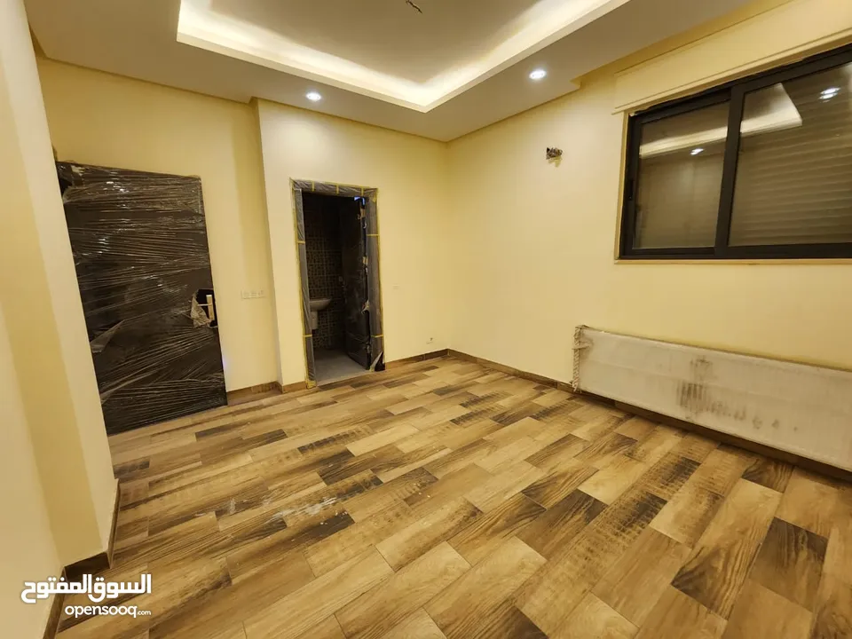 فيلا متلاصقة للبيع في عبدون - ref : 14510
