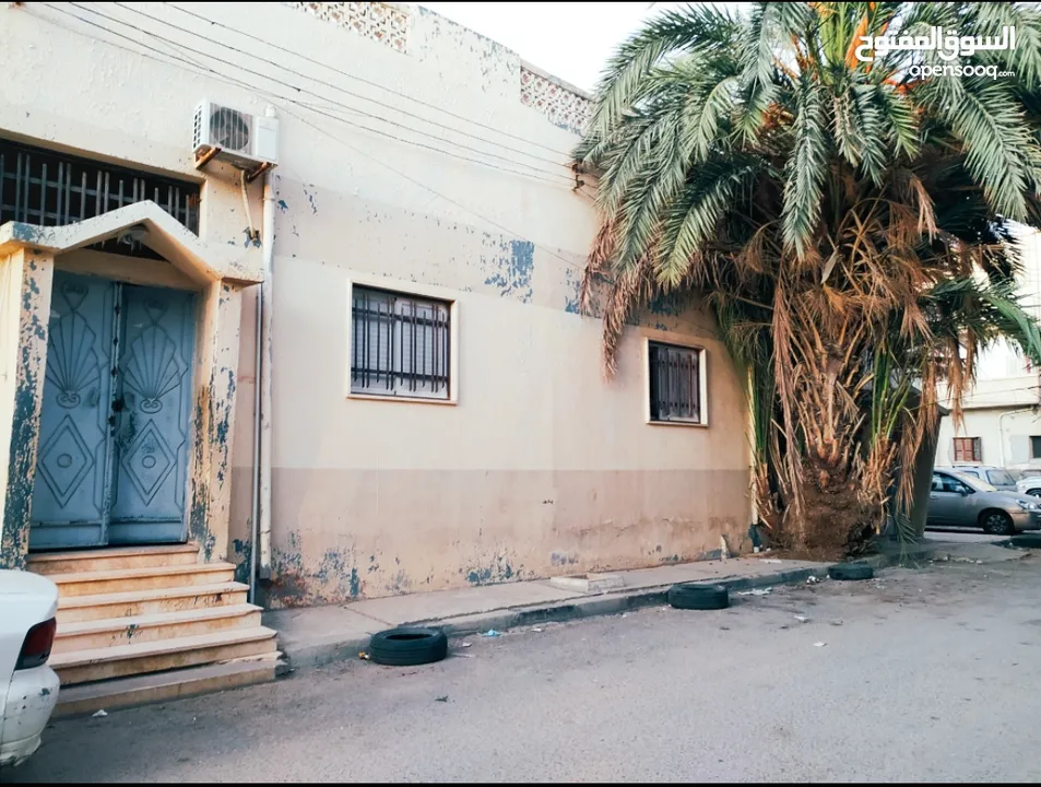 منزل للبيع قرجي بالقرب من جامع اسامة