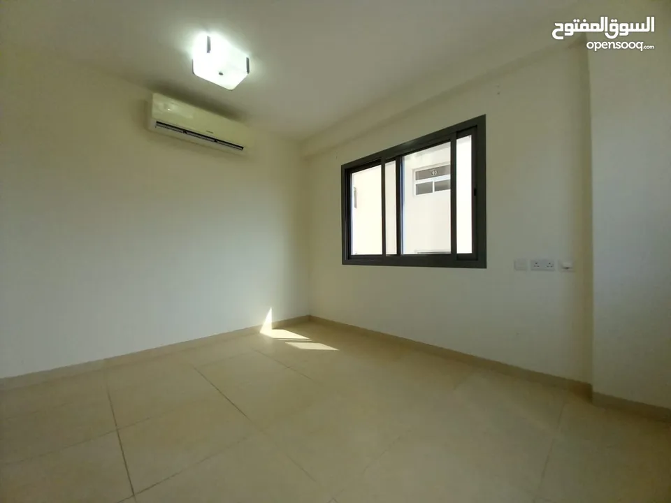 1 BR Modern Flat in Qurum  with Pool and Gym