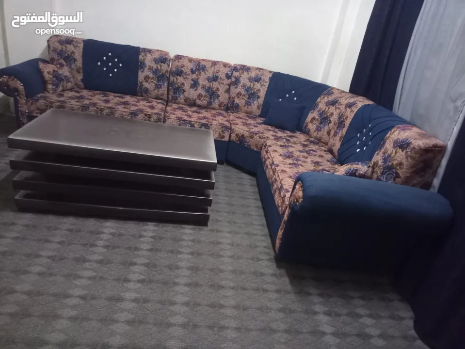 بيع كنب وطاولة