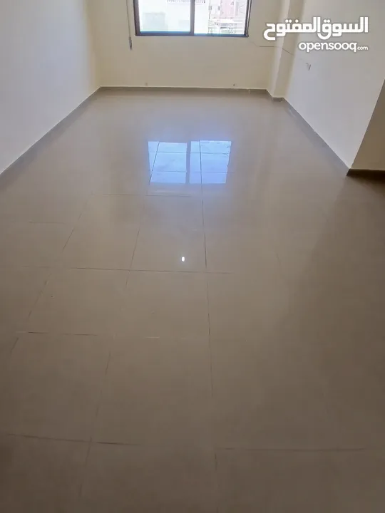 شقه فارغه للإيجار الجبيهه
