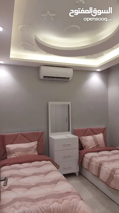 شاليه فاخر استثماري حديث للبيع طريق البحر الميت (الروضة)باطلالة خلابة على جبال فلسطين والبحر الميت