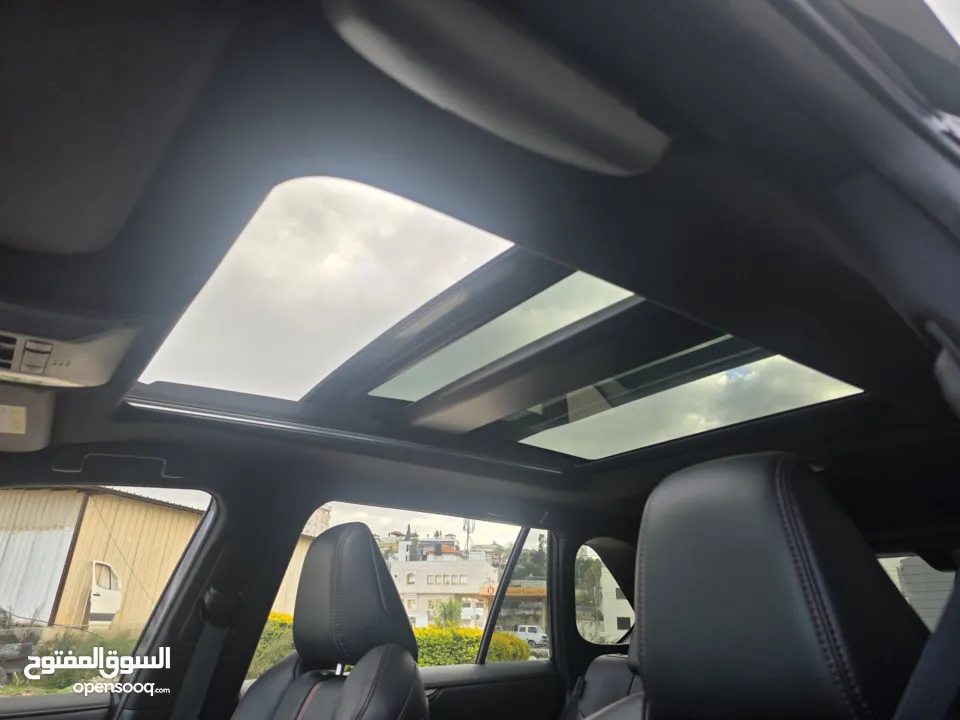 تويوتا راف rav4 plugin hybrid 2023/22 الافخم في البلاد.