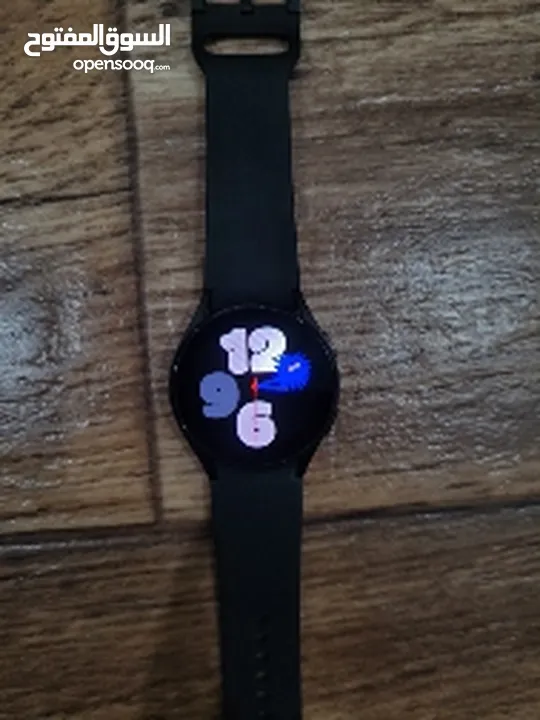 Galaxy Watch 4 40mm with box. less than 4 months used