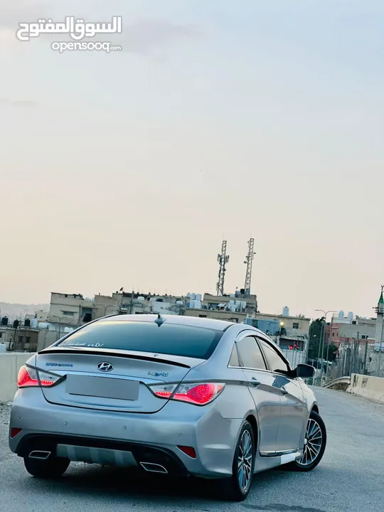 بسم الله الرحمن الرحيم   هيونداي سوناتا موديل 2012  بسعر 6900 دينار  *فحص 3 جيد قصعه