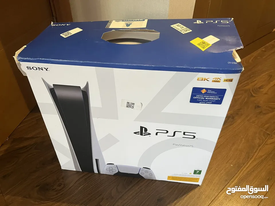 PlayStation 5 (UAE Version) Disc Version Console With Controller One-year Official Warranty