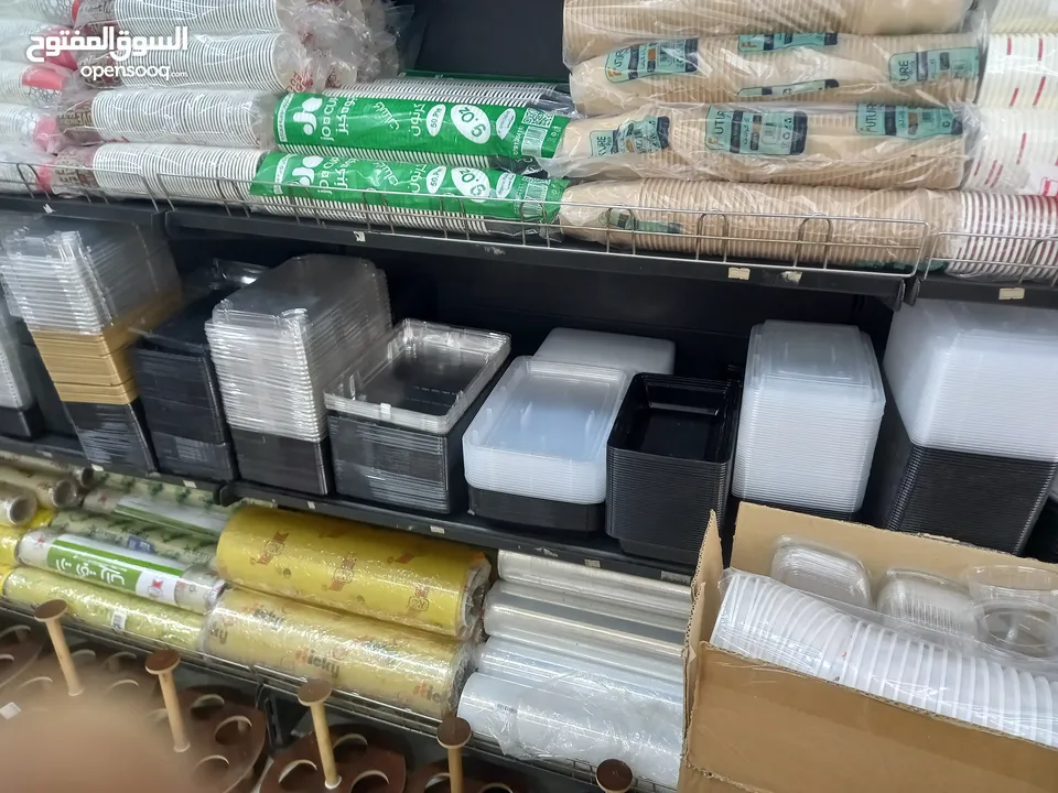 متوفر  لدينا مستلزمات مطاعم من منتجات بلاستيك  منتجات فلين  منتجات كرتون   بأسعار من منافسه