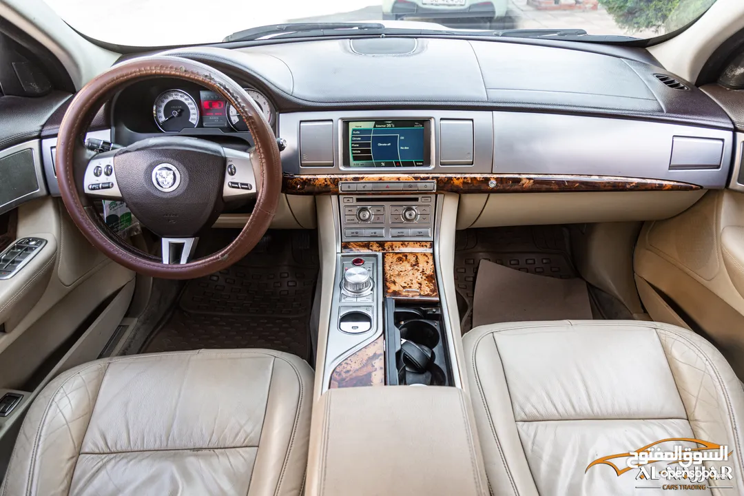 Jaguar XF 2007  السيارة وارد الشركة و بحالة ممتازة جدا