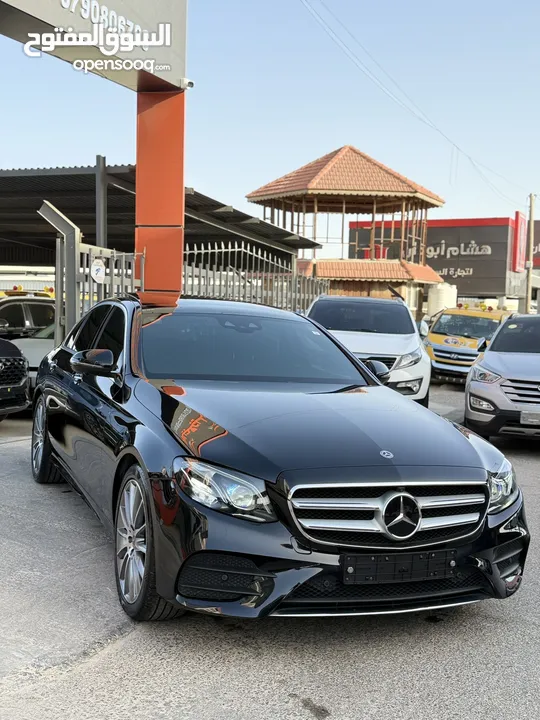 مرسيدس E350 2020 AMG فحص كامل ممشى قليل فل اضافات اعلى صنف لون اسود غرفة كاميل