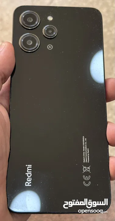 Redmi 12 بحالة وكالة مع كامل اغراضه للبيع بسعر حرق بداعي السفر