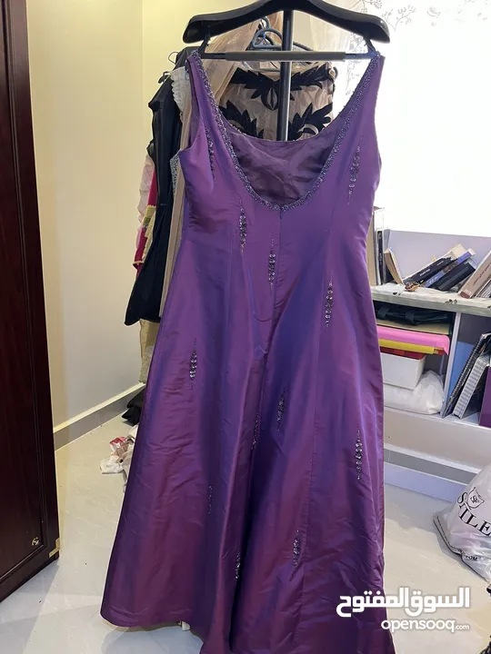 فساتين سهرة للبيع او الايجار