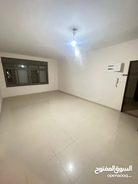 شقه للبيع بالطيره 200 متر صافي