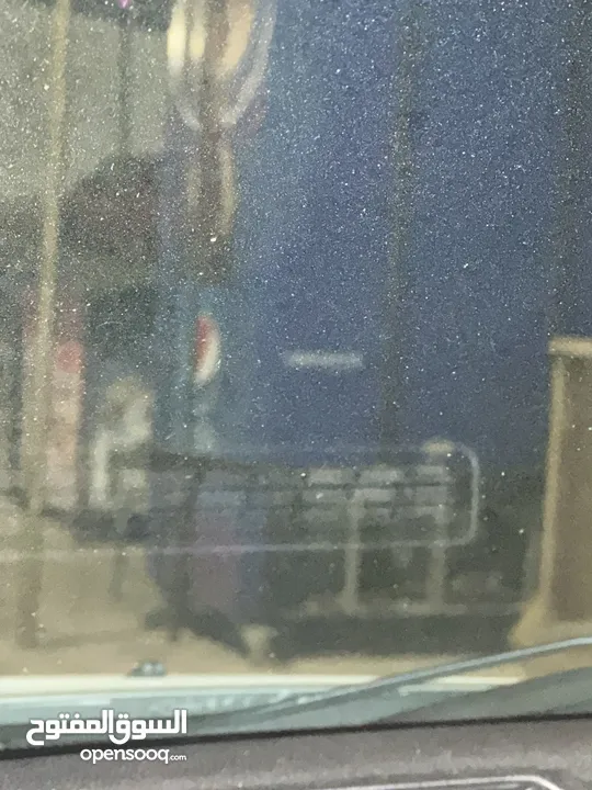 ألبان وأجبان وسوبر ماركت