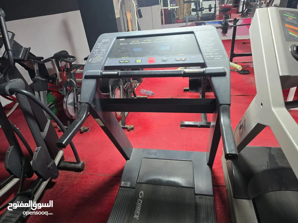 نادي رياضة كامل لياقة بدنيه