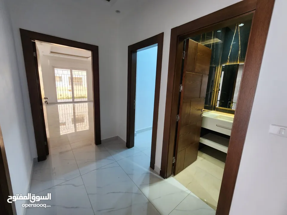 شقة فارغة للبيع في خلدا - ref: 14593