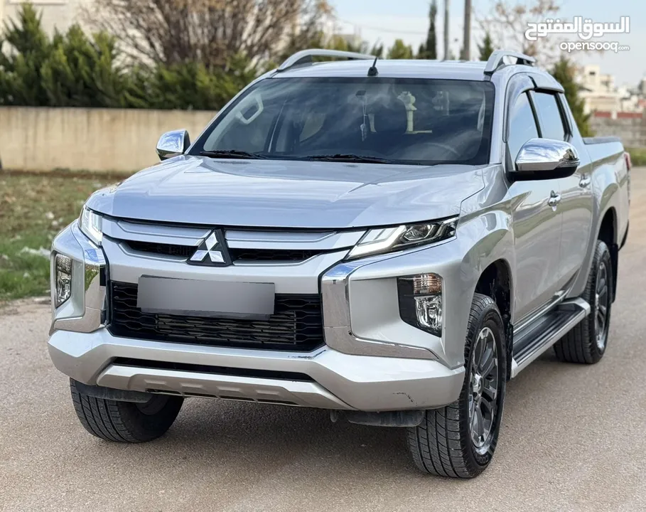 Mitsubishi Sportero 2022