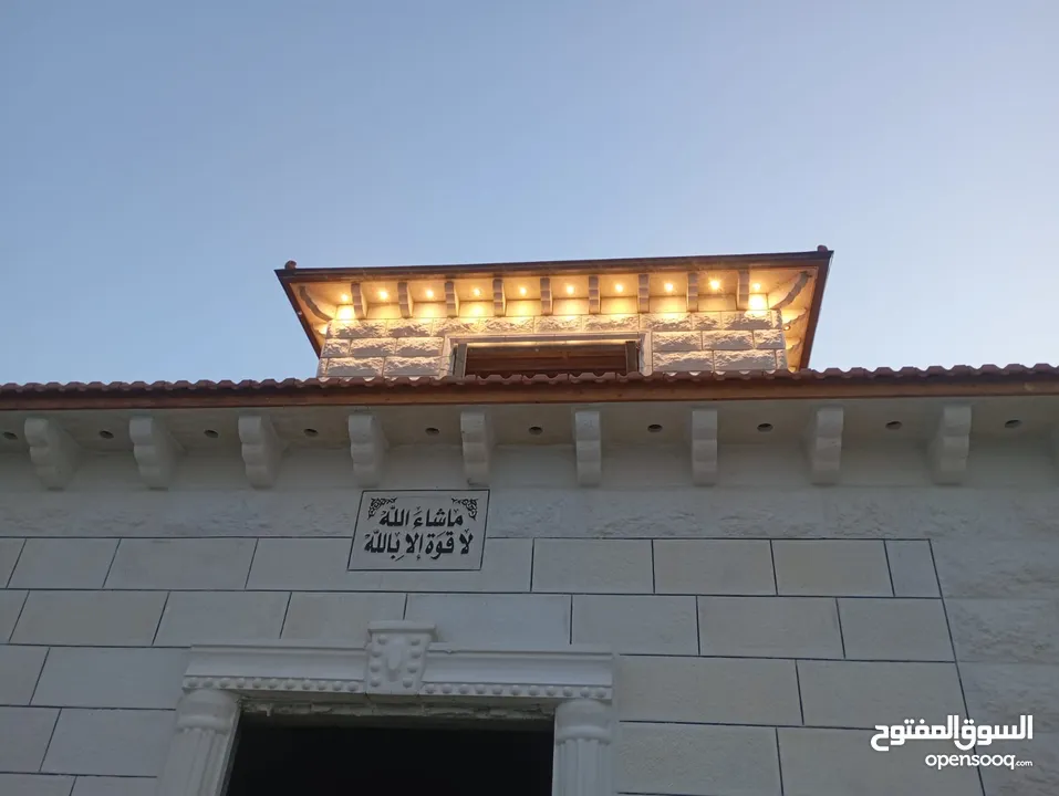 ارض سكنيه موقع مناسب جدا