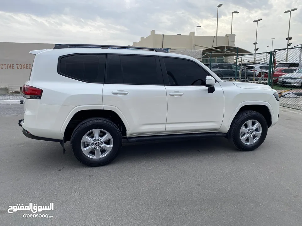 Toyota-Land Cruiser- 2024 (GCC SPECS)