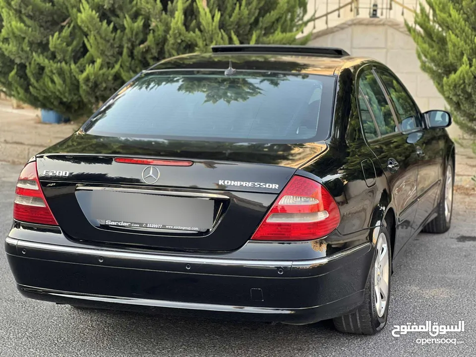 مرسيدس e200 موديل 2006 بحالة الوكالة فل اضافات افنتجارد لون اسود بالصلاة ع النبي ما شاء الله