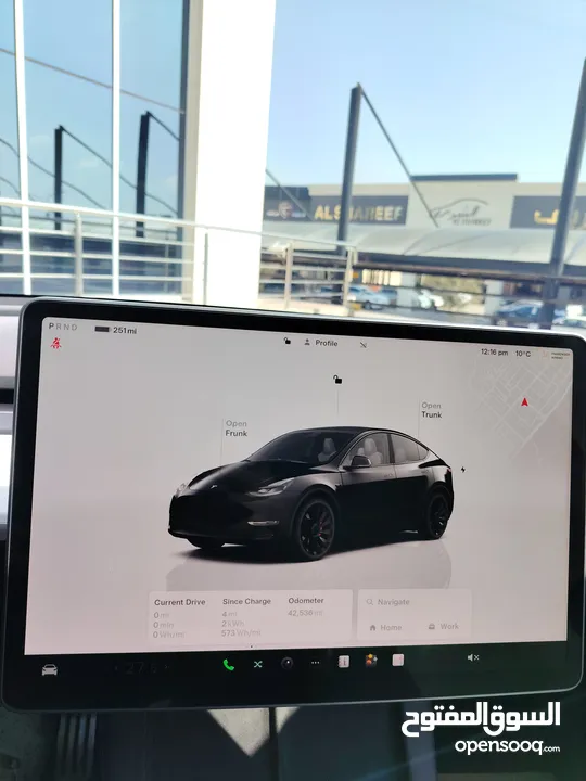 Tesla model Y 2022 Performance لون اسود مميز