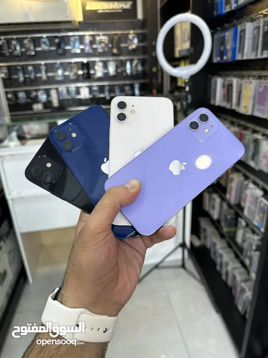 iPhone 12 128GB بطاريات من 87% ل 93% الاجهزة تب نضافةمش مفتوح ولا مغير فيها اي اشي متوف جميع الوانه