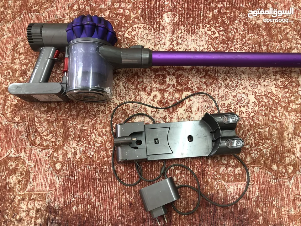 مكنسة Dyson V6 Animal Pro مستعملة بحالة ممتازة بسعر لا يُفوّت