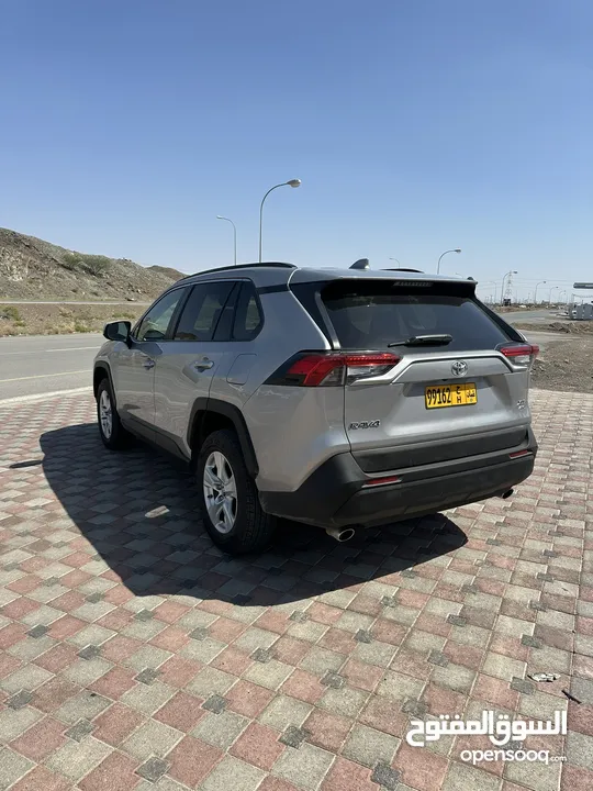 RAV4 XLEرقم واحد فورويل