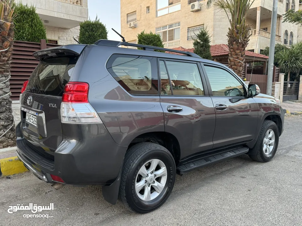 Toyota Prado 2013 Fully loaded 7 Jayed  1 owner  7 seats 4000 cc 4x4 Sunroof  Leather seats heated
