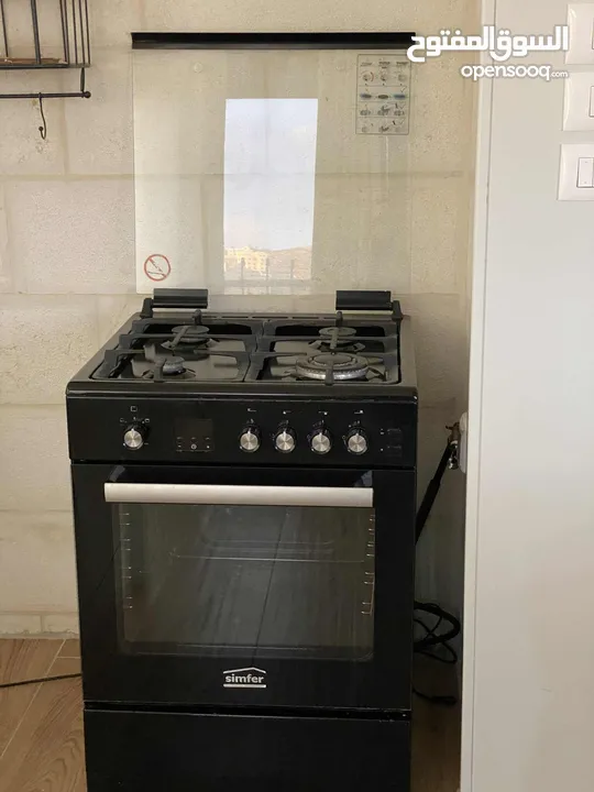 فرن مع غاز نوع سمفر مستعمل