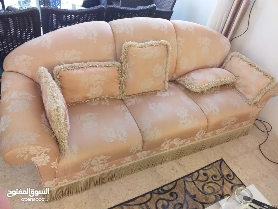 عفش بيت مستخدم للبيع .. بحاله جيده جدا....جبل عمان الدوار الثاني