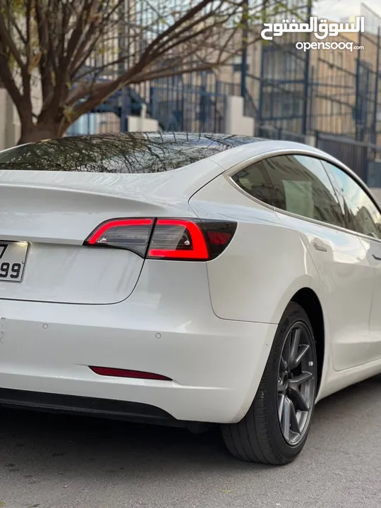 Tesla model 3 2021 standard plus