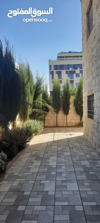 فيلا مفروشة في منطقة الدوار السابع اعلان رقم (SLV80)