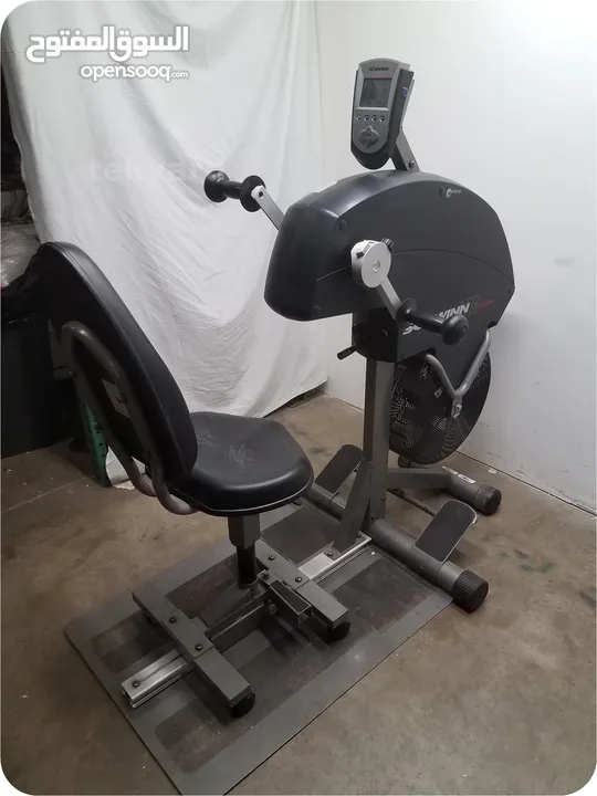 جهاز بايك لعضلات الايدي والاكتاف والصدر أمريكي نوع Schwinn خاص لكبار السن والمراكز الطبية