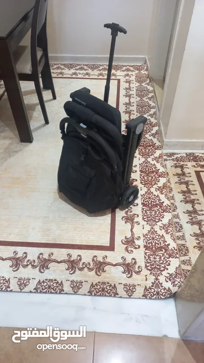 عرباية اطفال بحالة ممتازة للبيع