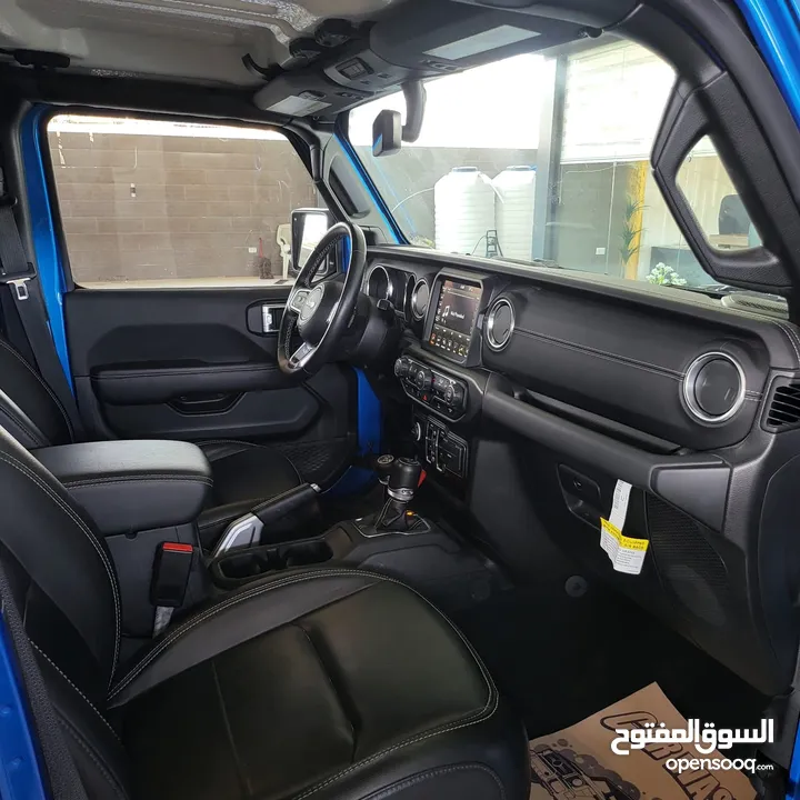 Jeep wrangler 4xe 2021 hybrid plug-in  2000c turbo charger 375 hp
