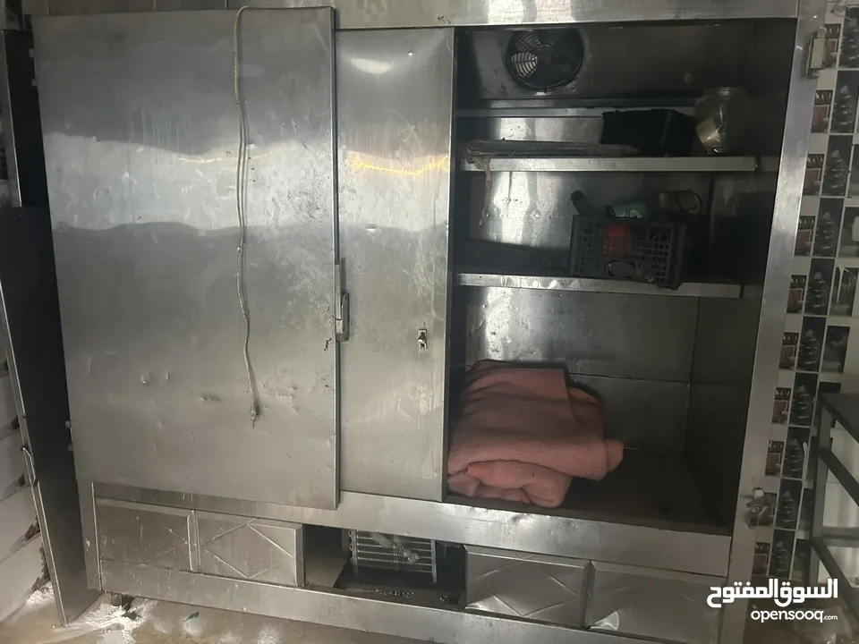 للبيع معدات مطعم ابار زرب غازات ثلاجة حفظ لحمة غاز مظبي دكتات شفاطات غازات ستاند