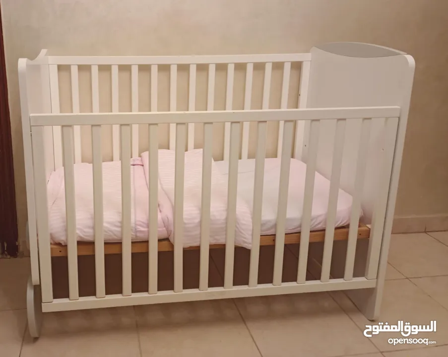 سرير أطفال