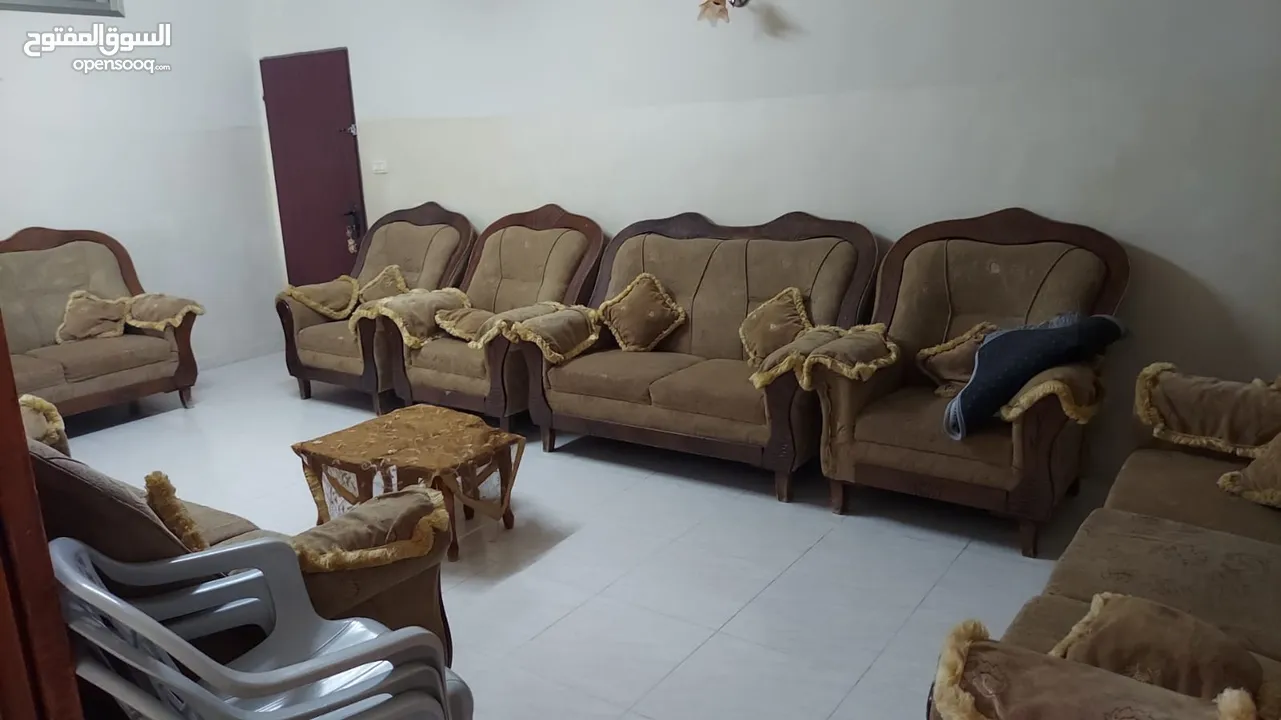 شقة للإيجار – طابق أرضي بمدخل خاص وموقف سيارة