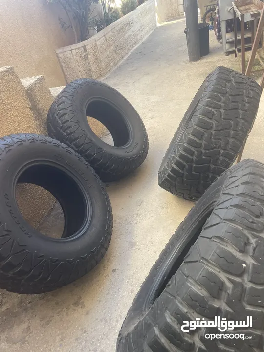 كوشوك مقاس 35علا 12.5 جميل جدا