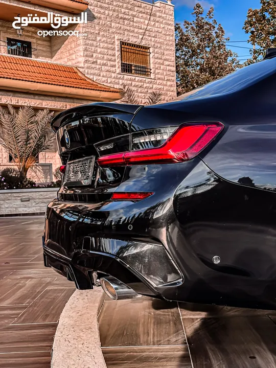 BMW 330i 2019