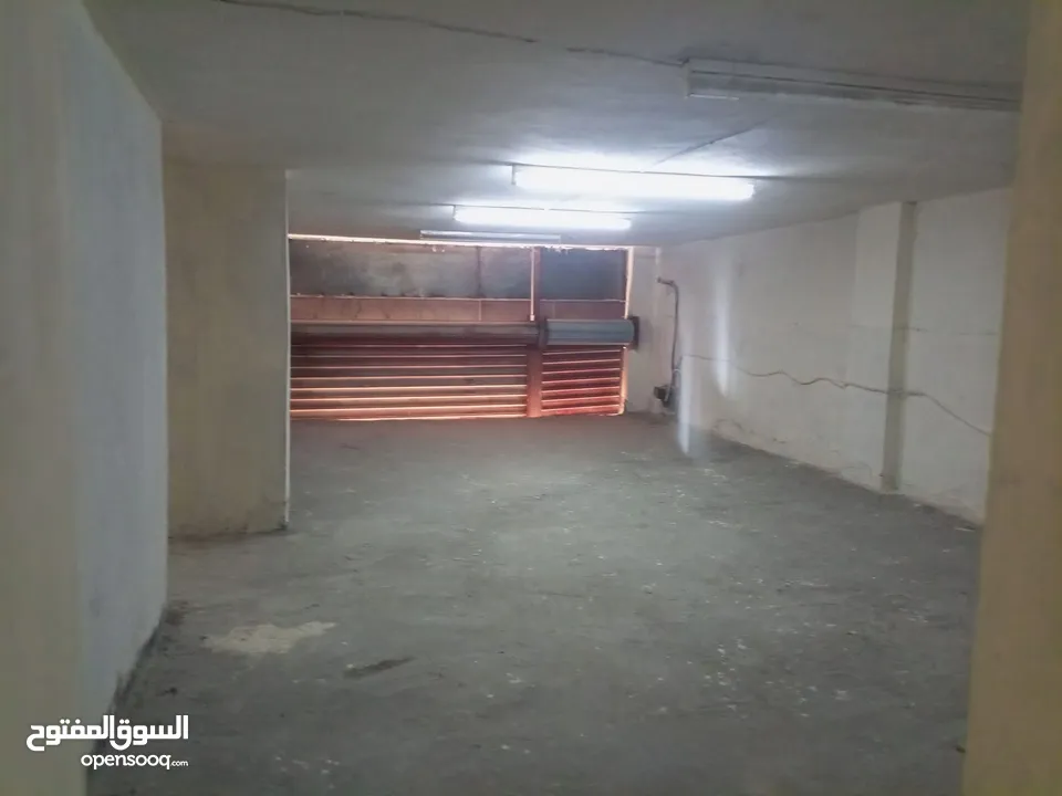 مخازن للأيجار