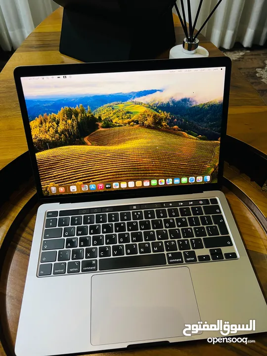 Apple Mackbook Pro   ابل ماك بوك برو