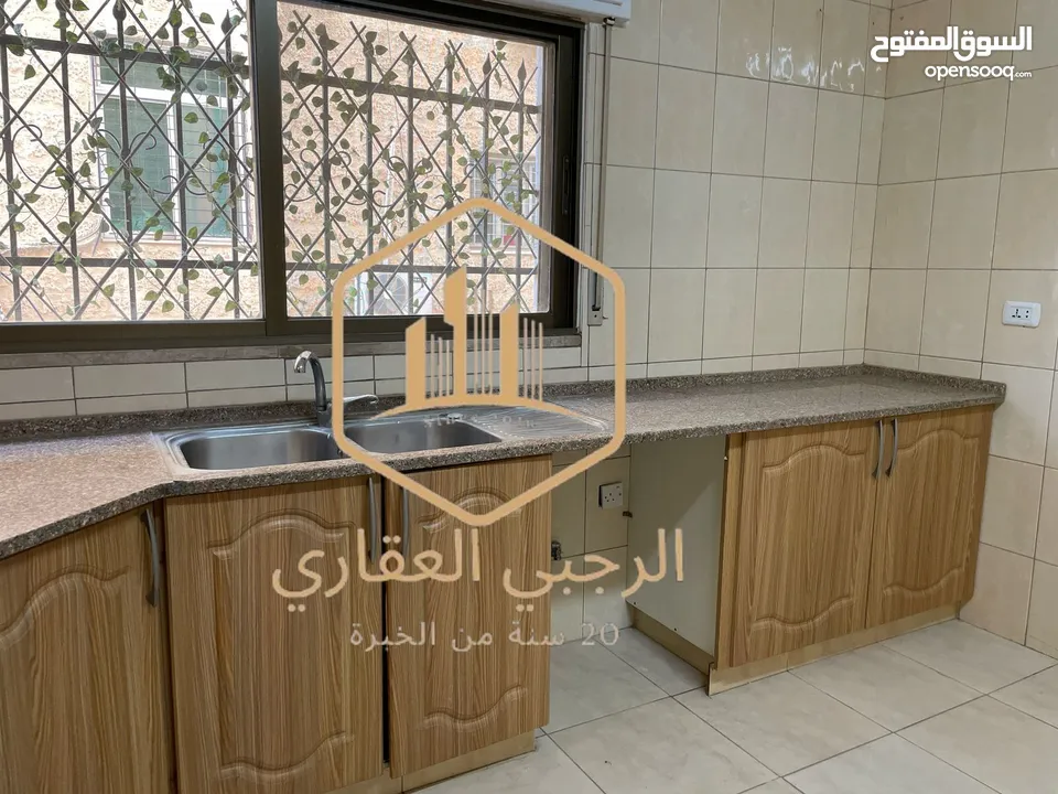 شقة / للايجار / 3نوم / ارضية / تلاع العلي / 200 متر