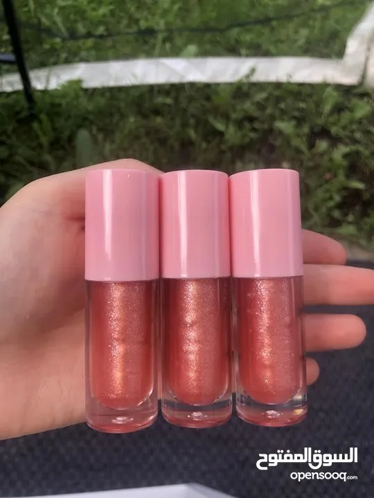 Glossy Glam