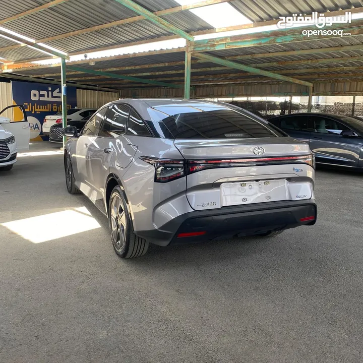 TOYOTA_bZ3_2023