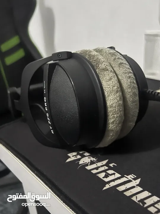 سماعة شبه جديدة Beyerdynamic dt 770 pro  بيرداينامك 80ohm